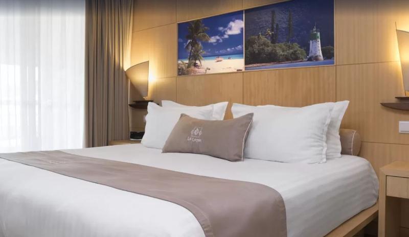 โฮเต็ลเลอลากอน Hotel นูเมีย ภายนอก รูปภาพ